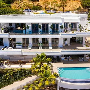 clifton-yolo-spaces-the-beach-house.hotels-capetown.com/