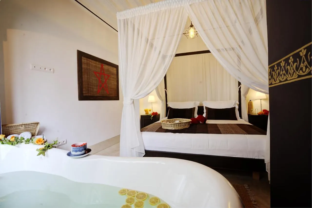Riad Mazarin Des Gourmets Marrakesh 2*,